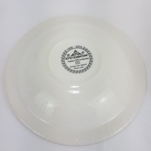 Vintage Yellowknife Inn DUDSON Cup and Saucer Polar Bear Northwest Territories - Picture 9 of 16